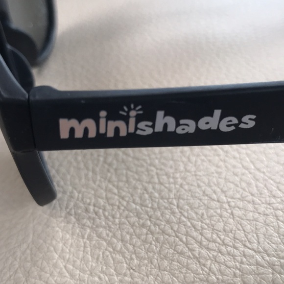 MiniShades Kid’s Sunglasses Polarized 100% UV Protection Ages 3-7+ - Picture 2 of 8